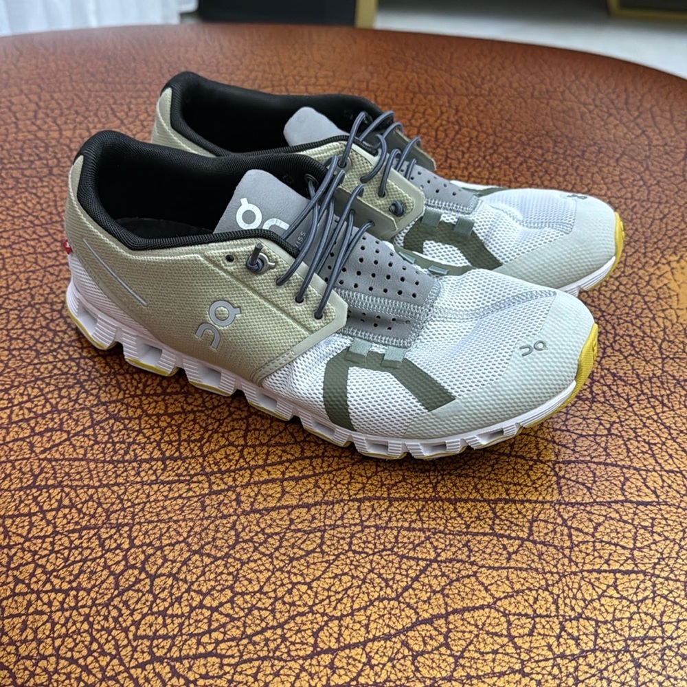 On Running Swiss Womens Cream and Yellow Athletic Shoes Size 8.5